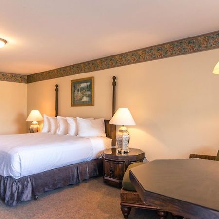 Wildlife Inn Winston Экстерьер фото