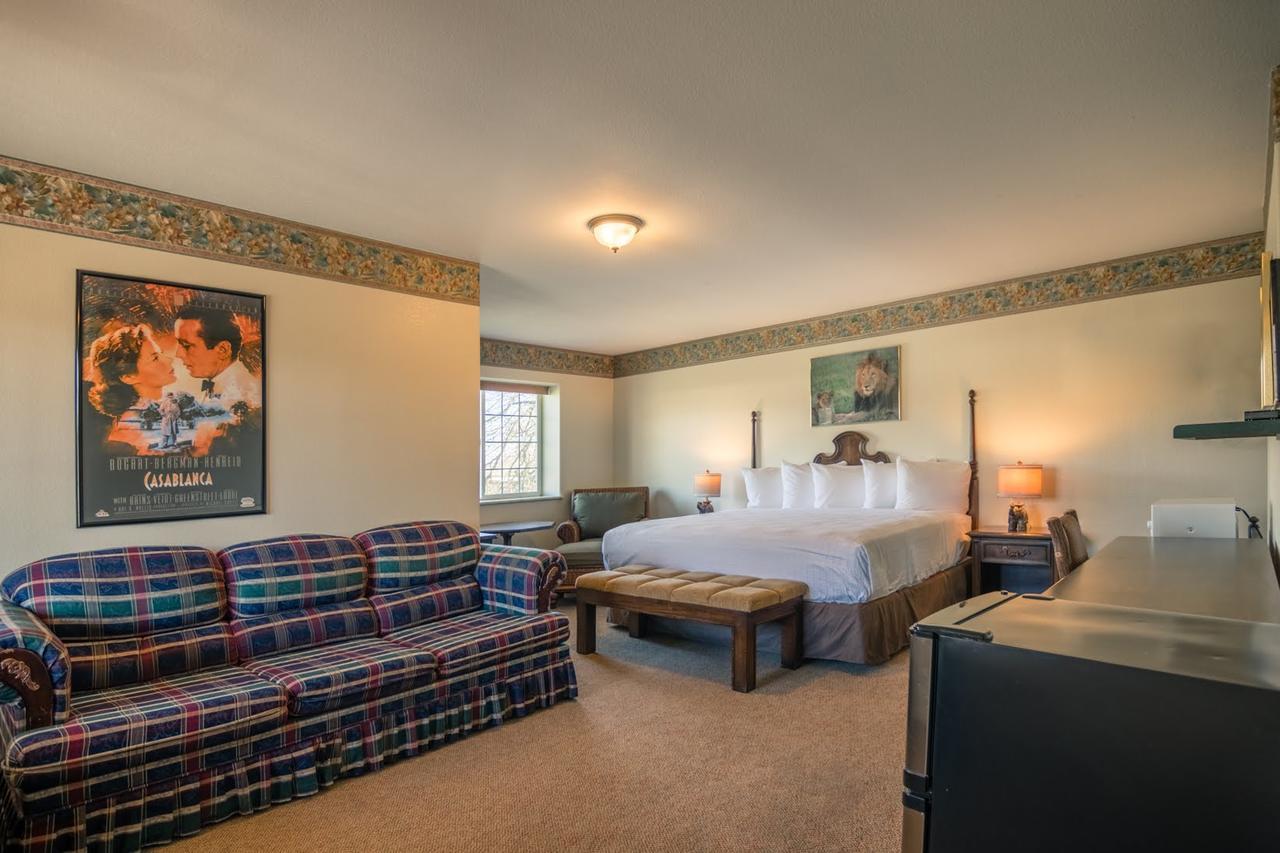 Wildlife Inn Winston Экстерьер фото